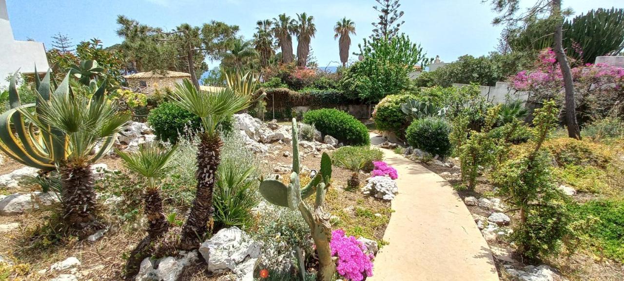 A Due Passi Dal Mare Con Piscina Villa Fontane Bianche Exterior foto