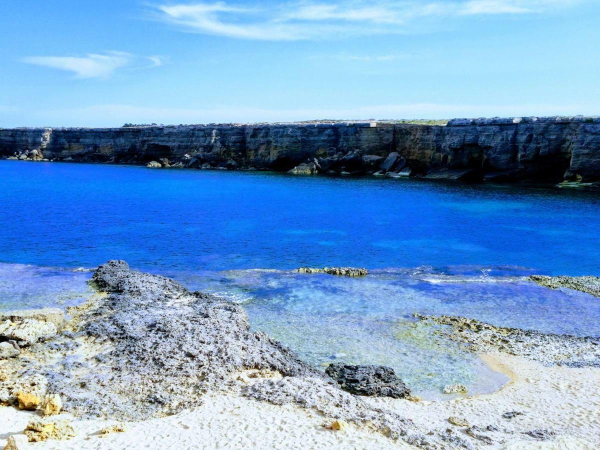A Due Passi Dal Mare Con Piscina Villa Fontane Bianche Exterior foto