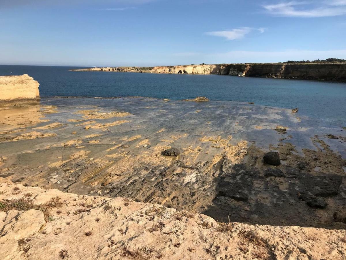 A Due Passi Dal Mare Con Piscina Villa Fontane Bianche Exterior foto